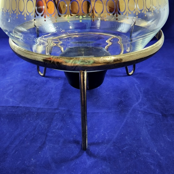 Vintage Pyrex Gold Striped Glass Carafe with Lid - Picture 4 of 4